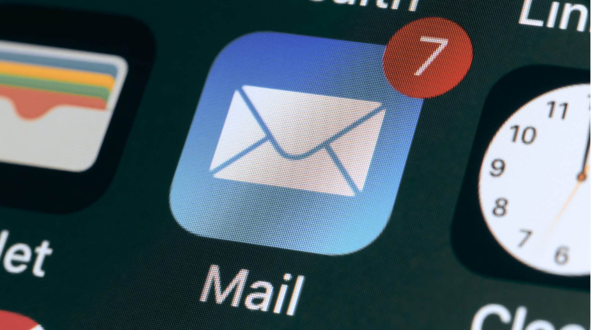 Apple, un errore rivela i veri indirizzi di chi usa "Nascondi la mia mail". La denuncia: "Lo sanno da un anno"