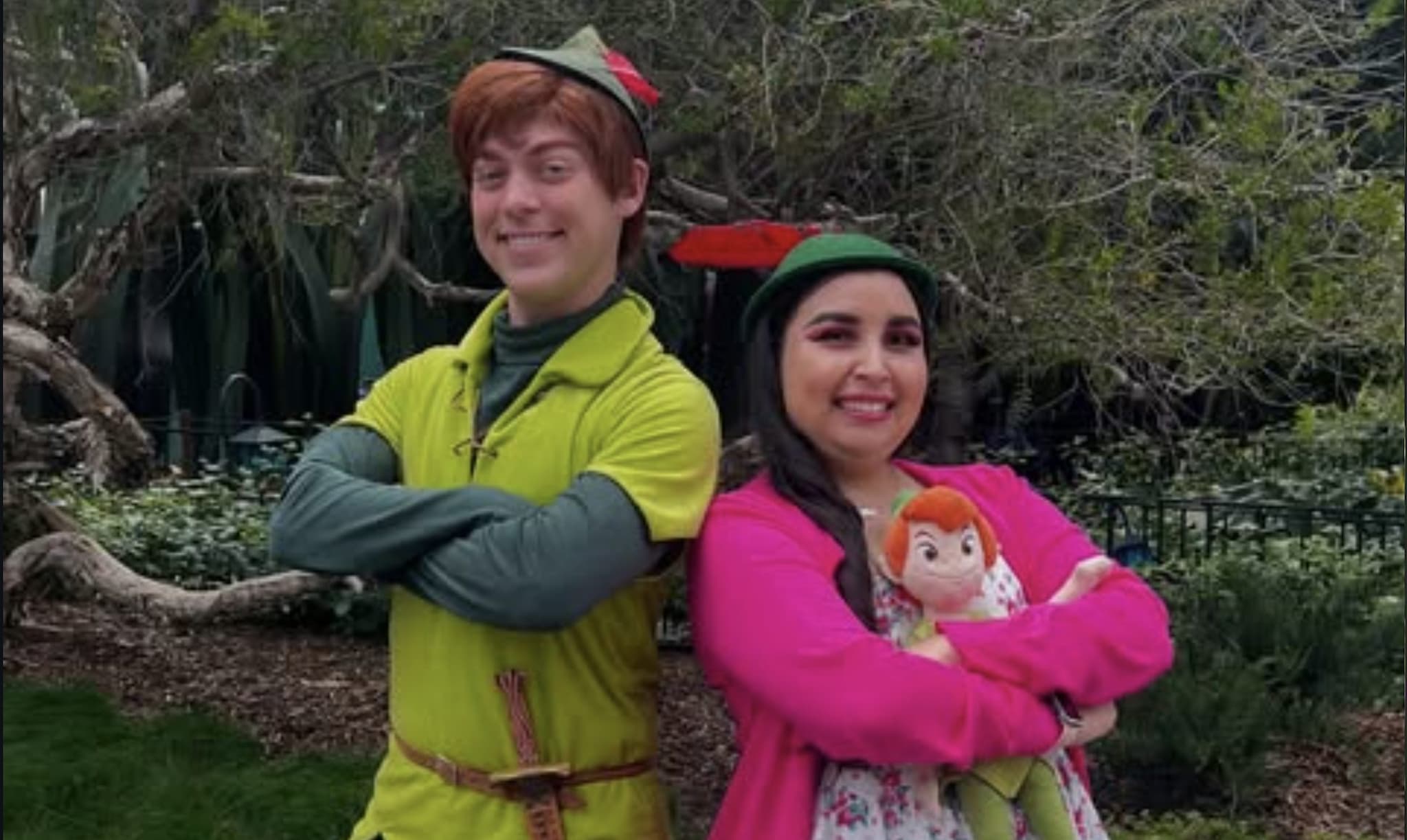 Toni, la ragazza ossessionata da Peter Pan: da 10 anni va a Disneyland solo per incontrarlo