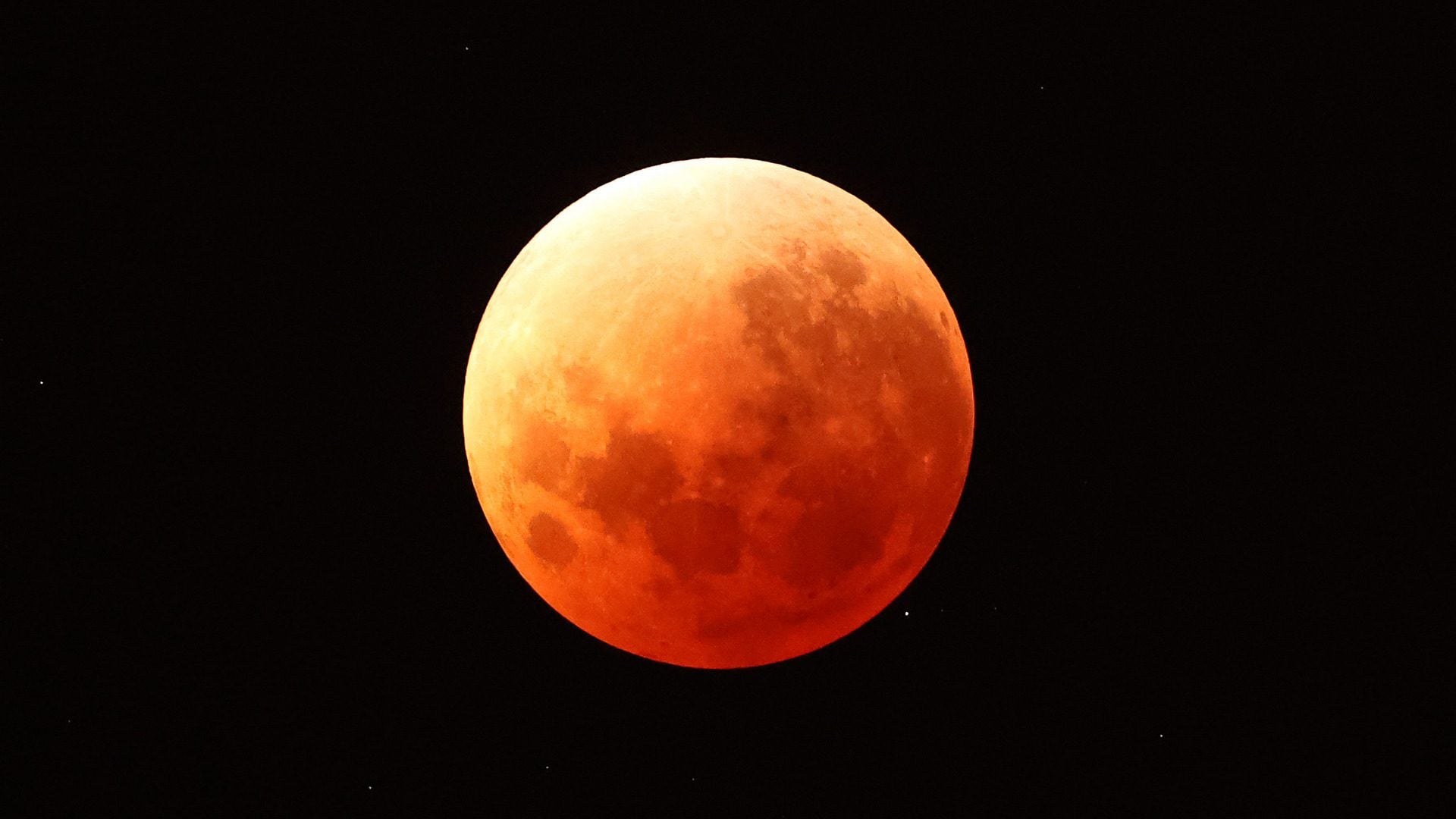 Eclissi di Luna del 28 agosto 2026, a che ora e come vederla in Italia in diretta