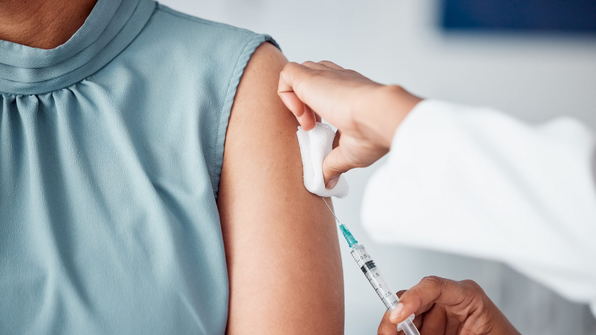 Melanoma, vaccino a mRNA efficace in studio di Fase 3. Moderna: “Momento cruciale contro il cancro”