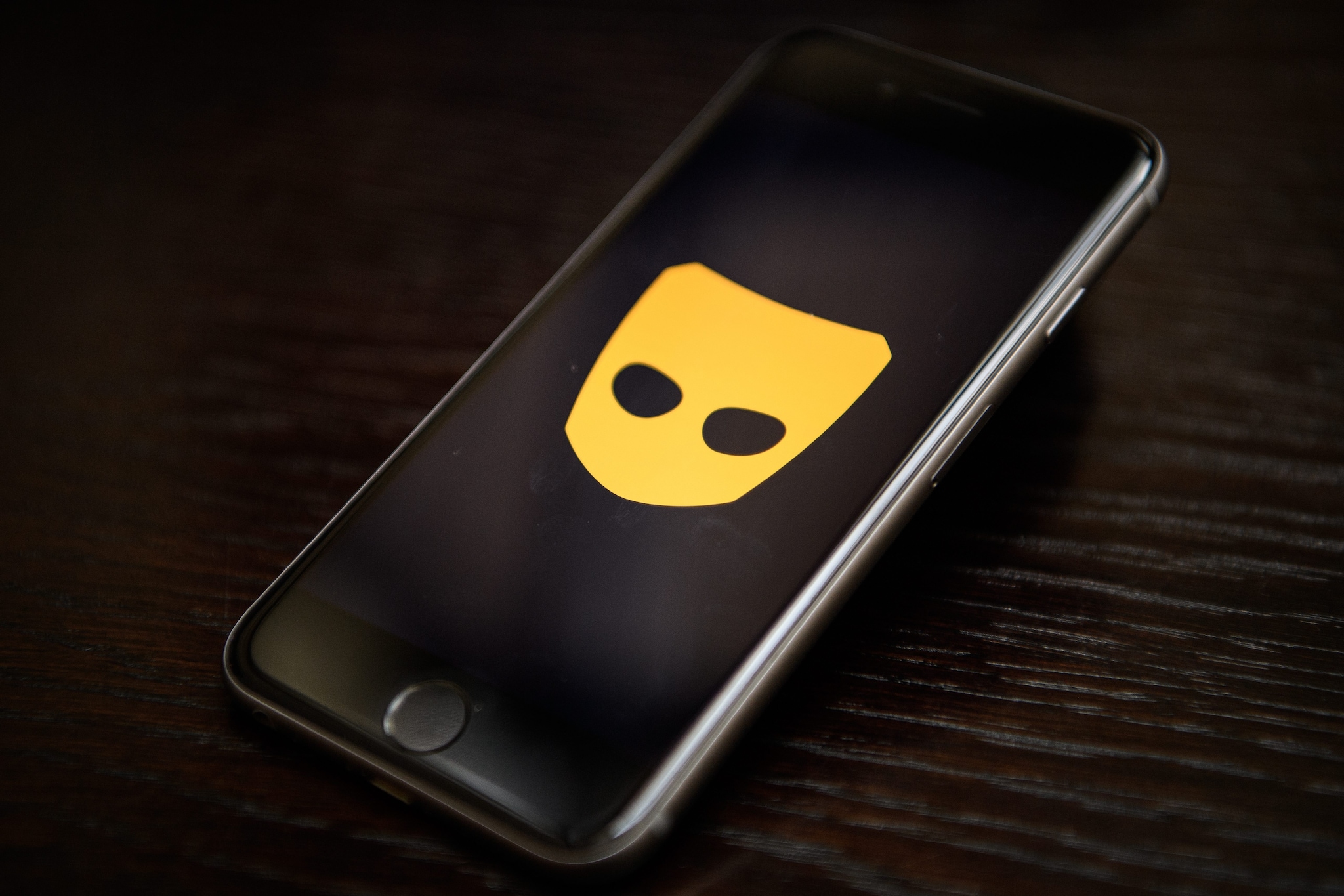 Test HIV e dati sensibili condivisi con i pubblicitari: Grindr patteggia per 26 milioni di sterline