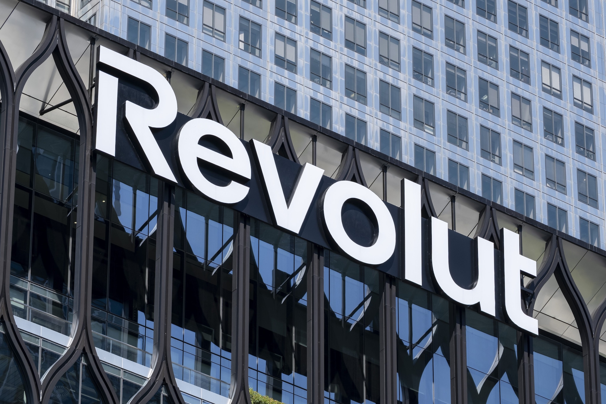 Attacco hacker a Revolut, la banca ha spiegato la sua posizione