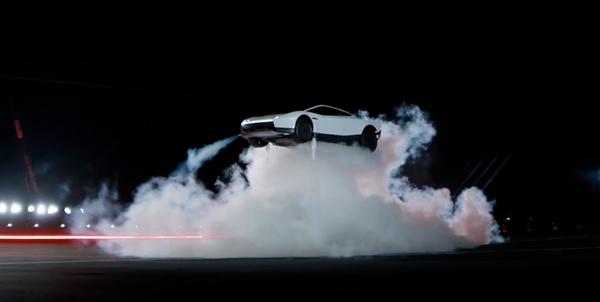 Tesla Roadster è la prima automobile che vola per davvero