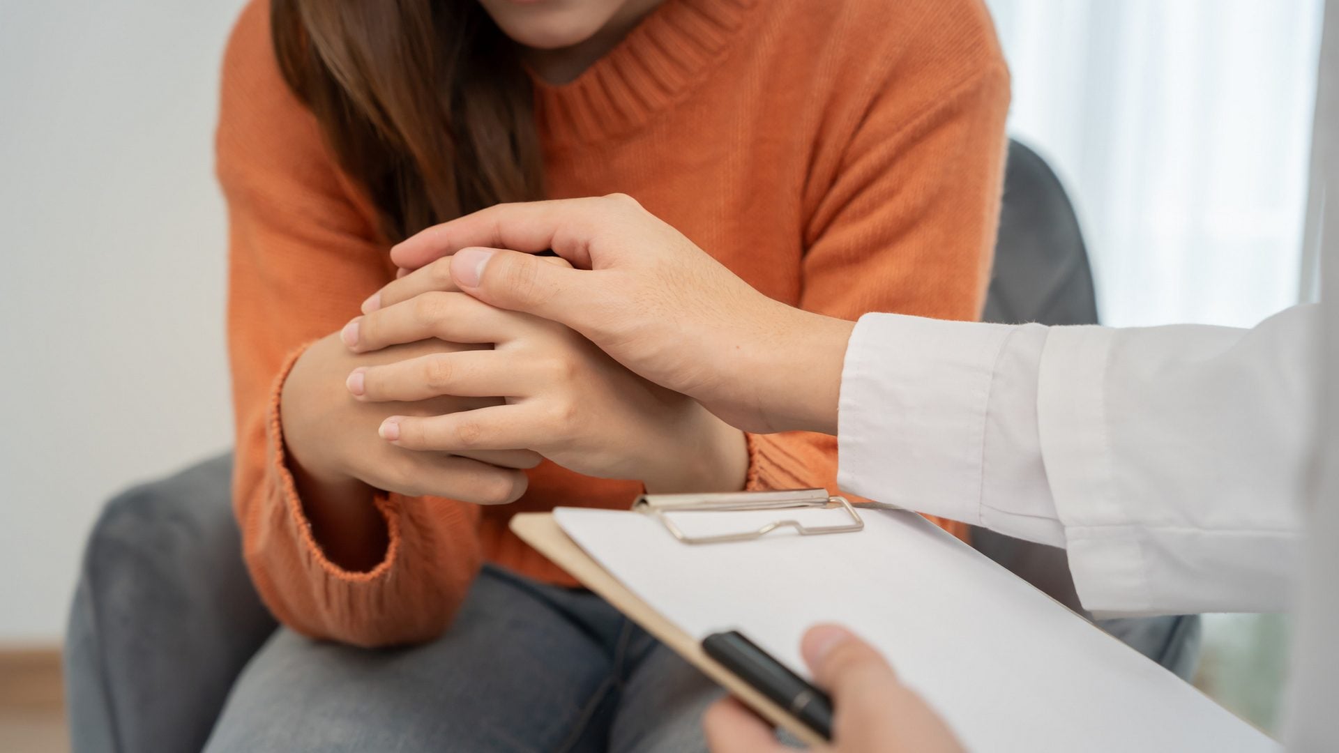 “I sintomi sono psicologici”: molte donne affette da malattie autoimmuni ricevono questa risposta