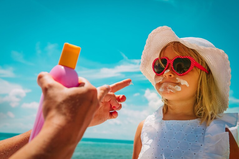 proteggere i bambini dal sole