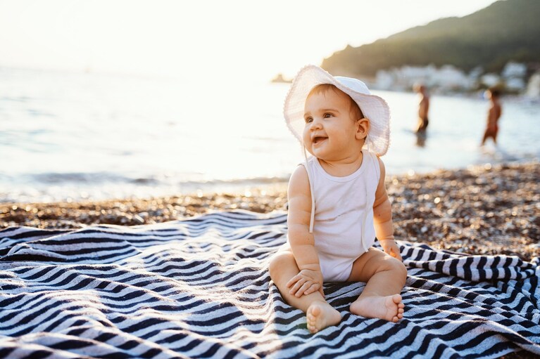 neonato al sole