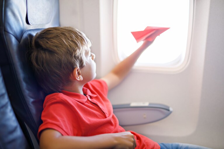 Bambino non accompagnato in aereo
