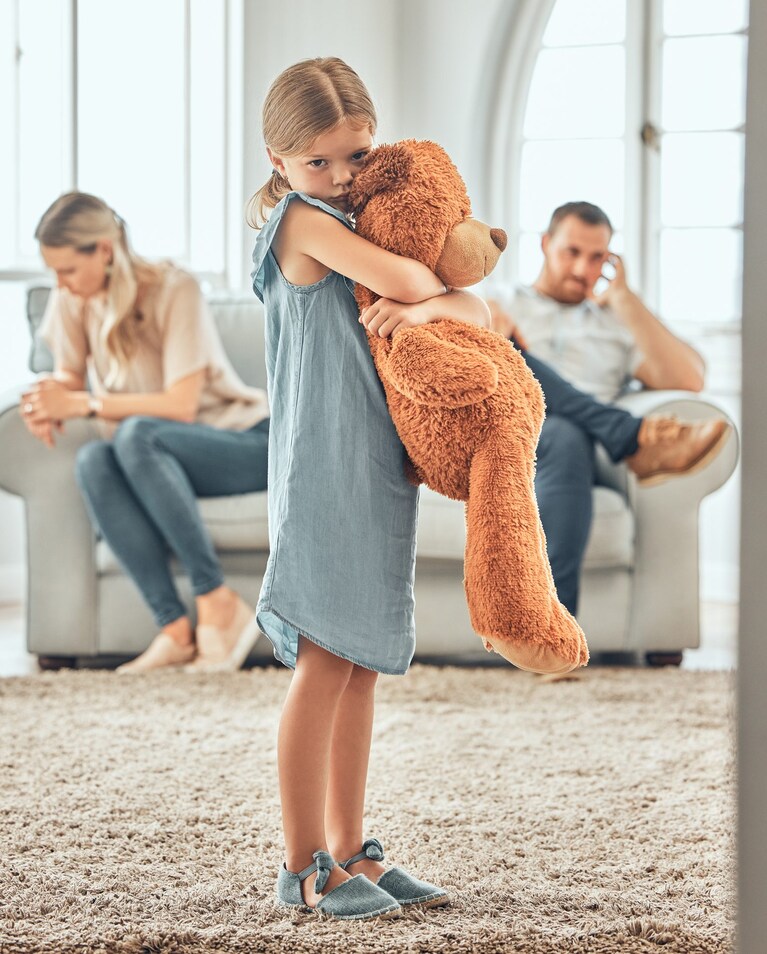 bambini e genitori litigano