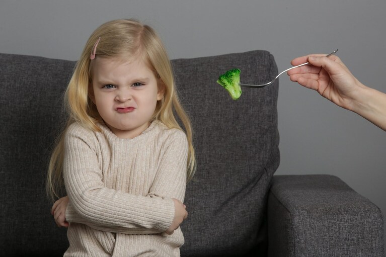 bambina schizzinosa