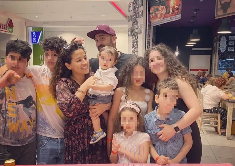 Famiglia con otto figli