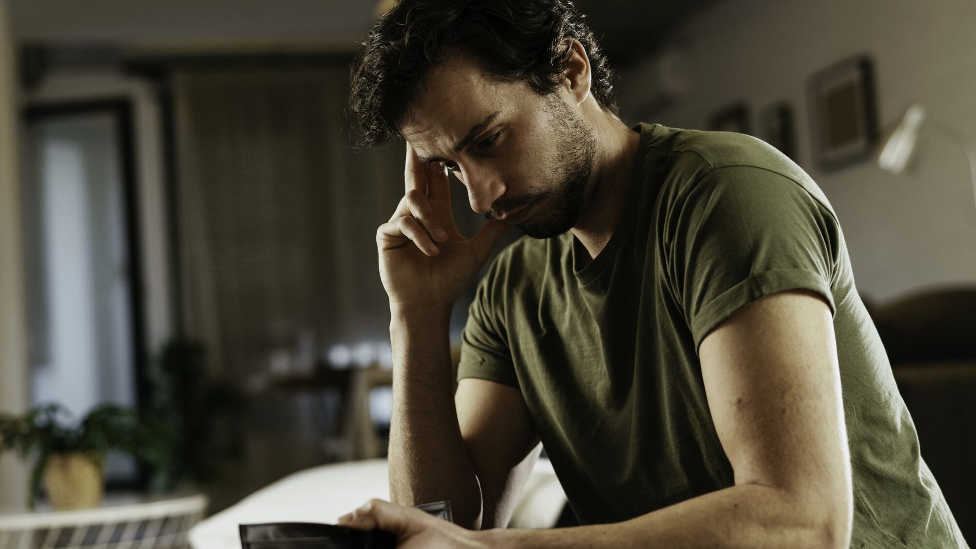 Un giovane su 4 non farà figli a causa dei problemi economici