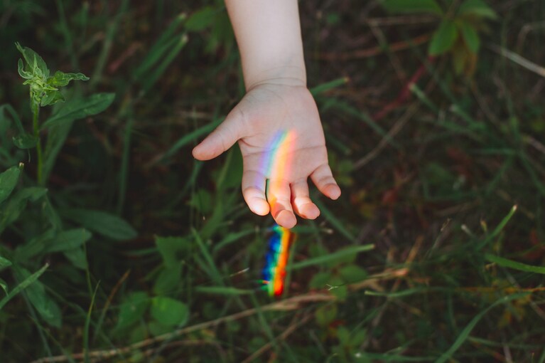 bimbo arcobaleno