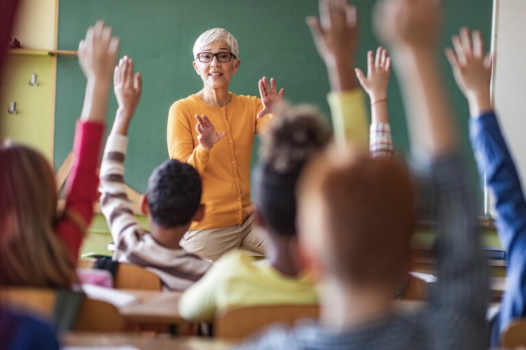insegnante a scuola