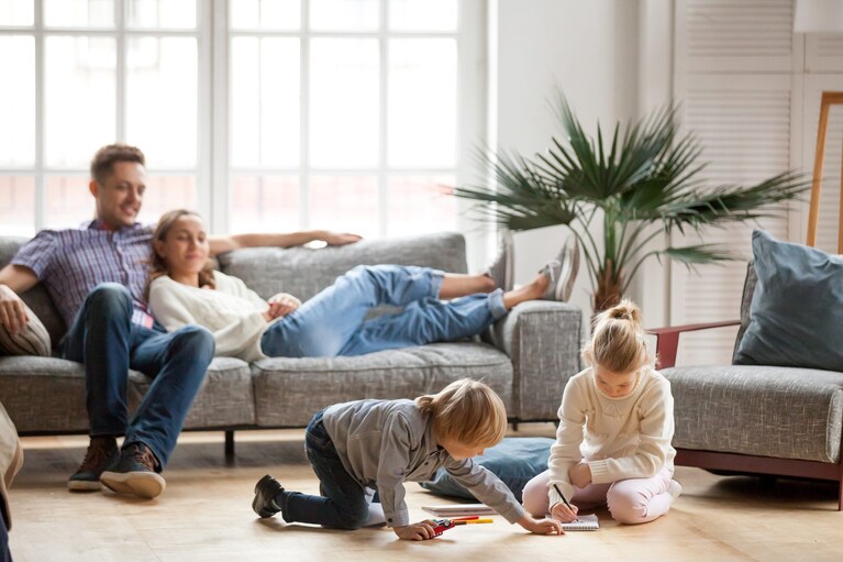 Famiglia soggiorno vs. famiglia camera da letto