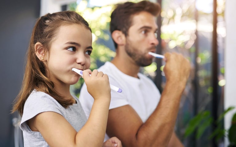 lavarsi i denti insieme
