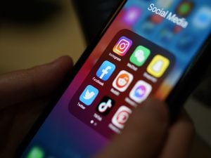 social-media.ragazzi-300x225.jpg