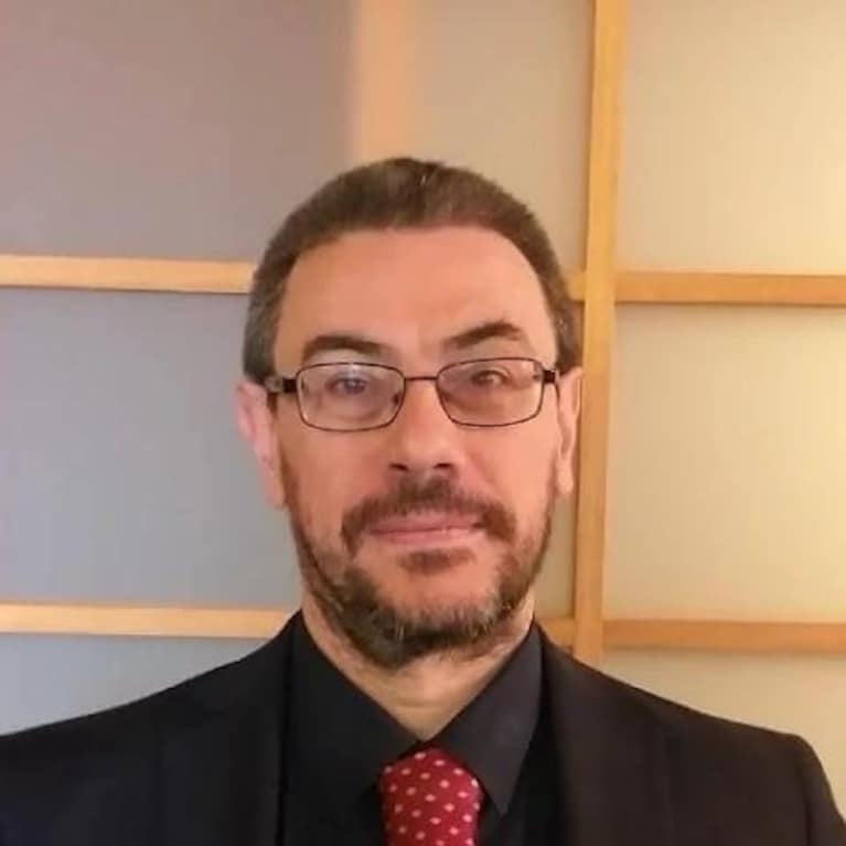 Il docente Roberto Travaglini, professore associato di Pedagogia generale e sociale presso l’Università