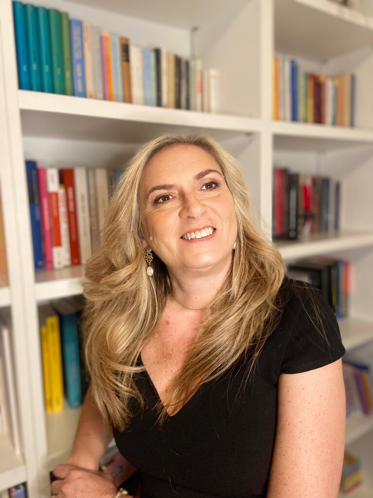 Dott.ssa Laura Turuani (psicologa e psicoterapeuta, socia dell'Istituto Minotauro di Milano)
