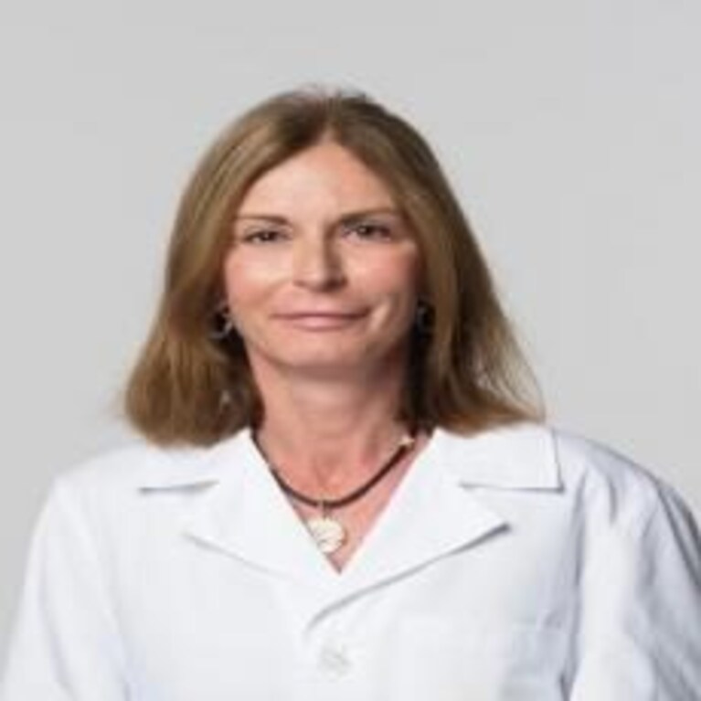 Prof.ssa Giulia D'Amati (docente ordinaria di anatomia patologica del dipartimento di scienze radiologiche, oncologiche ed anatomo patologiche della Sapienza, Università di Roma)