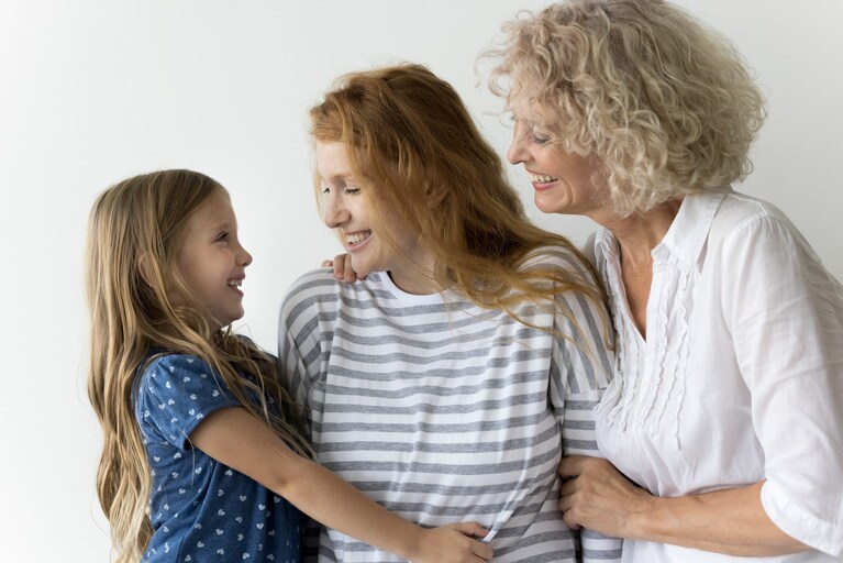 nonna, mamma e figlia