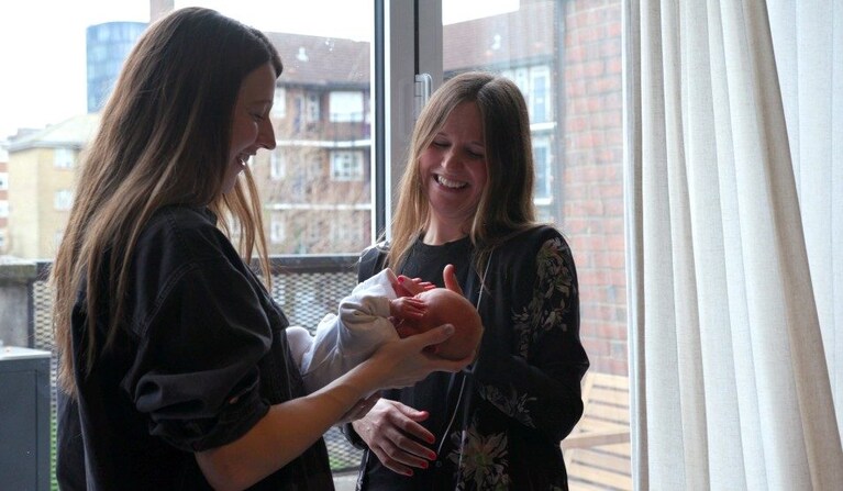 Mamma e zia donatrice di Amy Isabel Credits: NHS Imperial College Healthcare