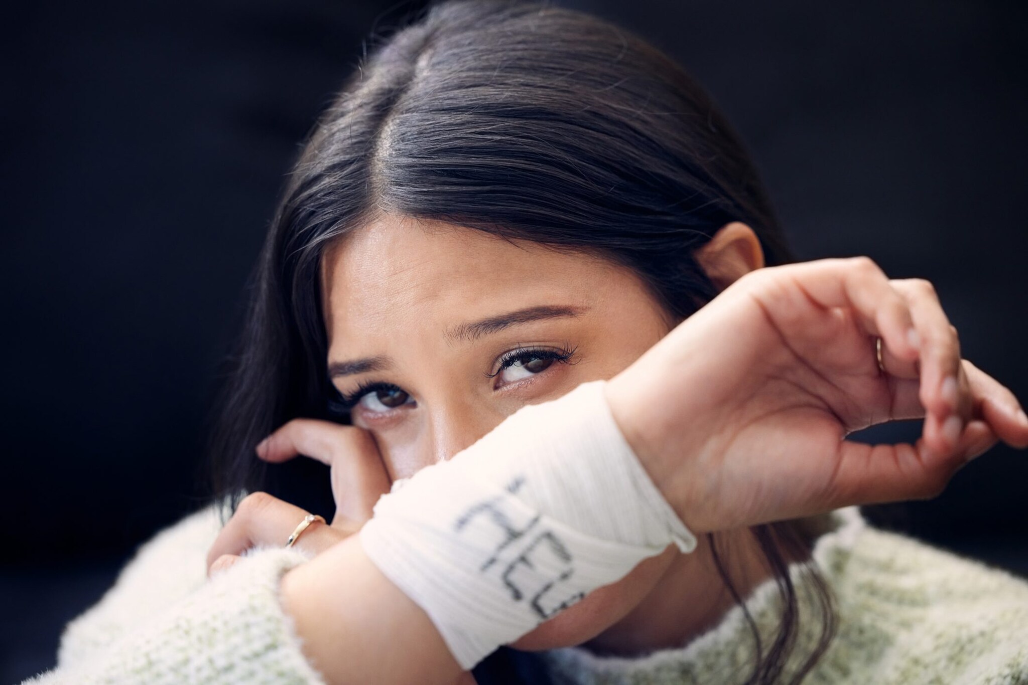 L’autolesionismo è uno dei segnali più gravi della depressione tra gli adolescenti