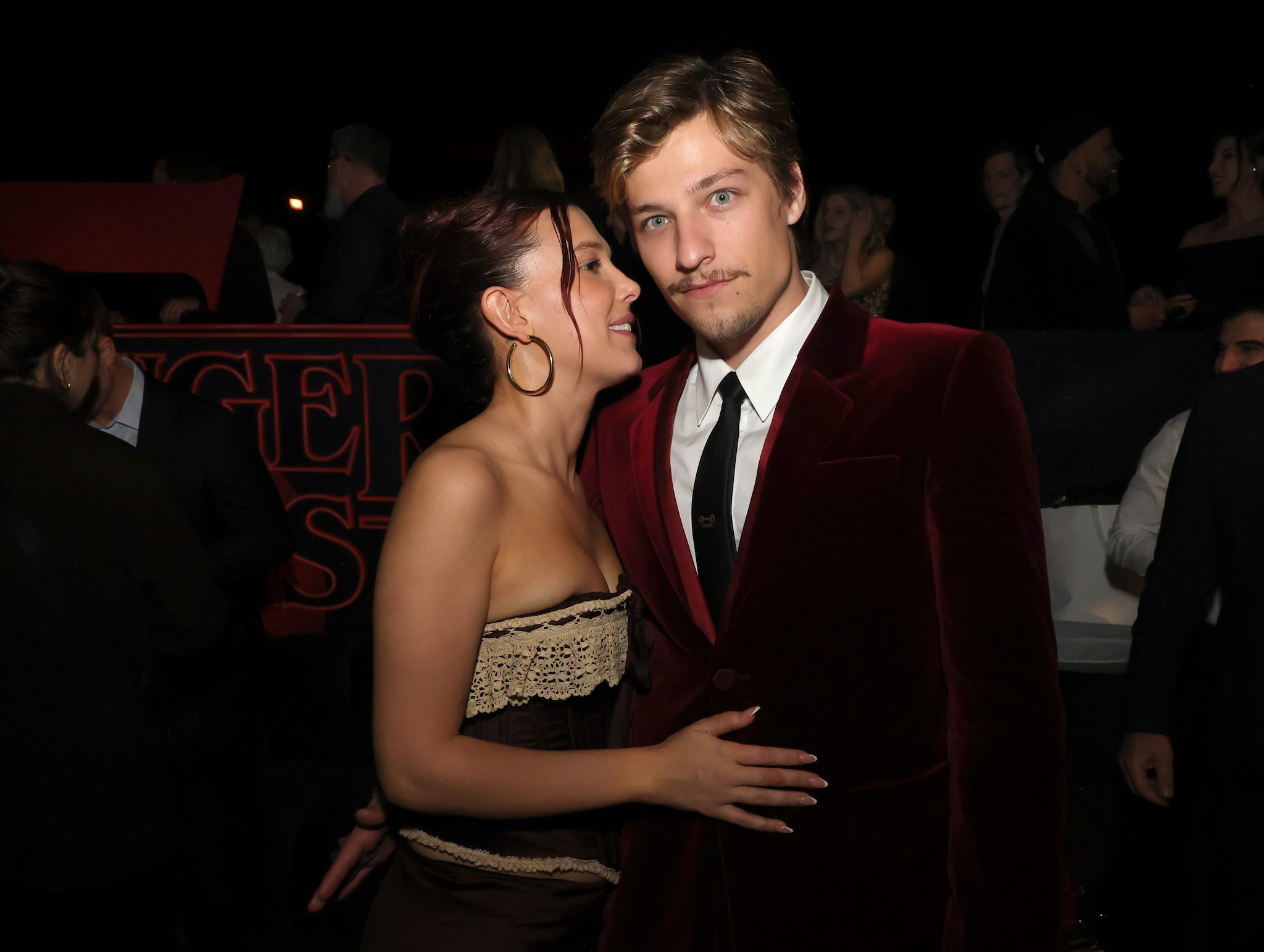 Millie Bobby Brown e il marito Jake Bongiovi