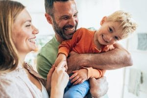 Né egoisti, né solitari: psicologa smonta i falsi miti sui figli unici