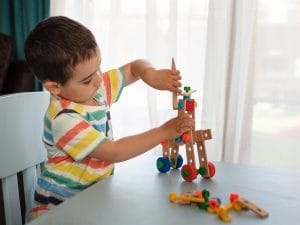 gioco-sviluppo-pensiero-scientifico-studio-300x225.jpg