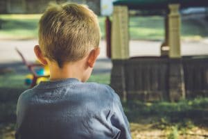 Disertano la festa del figlio senza avvisare: lo sfogo della mamma diventa virale