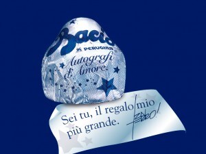 San Valentino 15 A Napoli Baci Perugina E Canzoni Di Tiziano Ferro