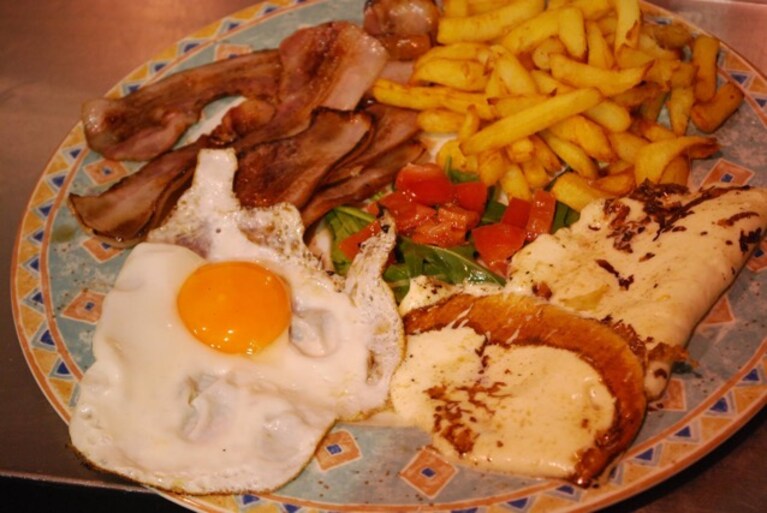 Patate e hamburger a El Sombrero
