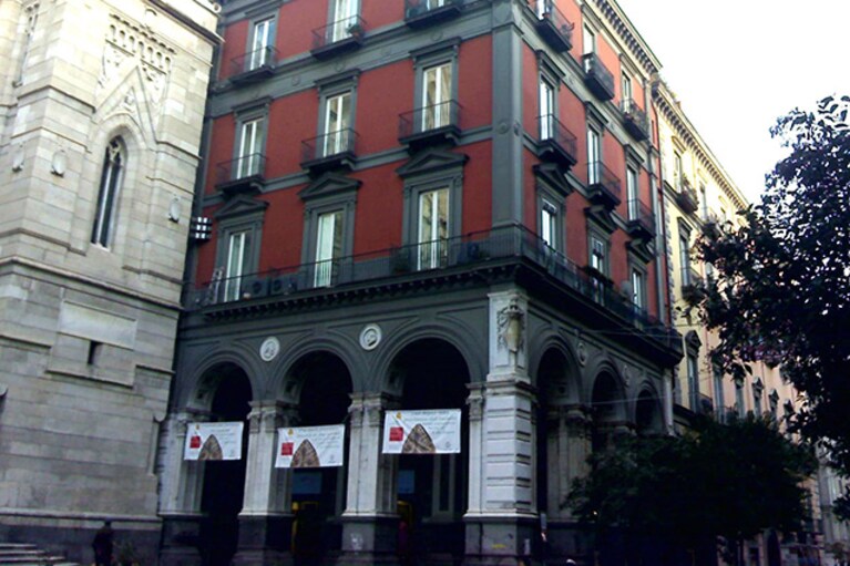 Esterno del Museo del Tesoro di San Gennaro a Napoli