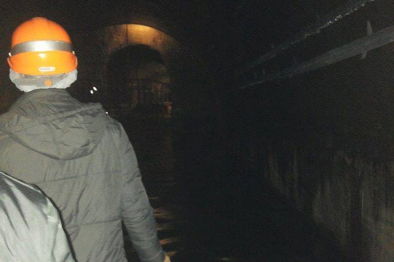 Percorso in zattera attraverso il Tunnel Borbonico