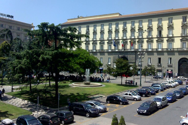 Piazza Municipio a Napoli