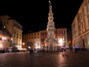 Piazza del Gesù, nel centro storico di Napoli