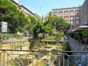 Piazza Bellini a Napoli