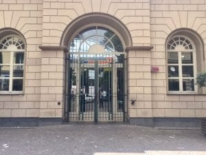 L’ingresso della Funicolare di Chiaia