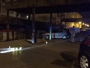 I carabinieri sul luogo del delitto a Ponticelli