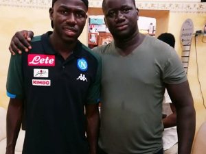 Cisse, il giovane ferito, col calciatore del Napoli Koulibaly
