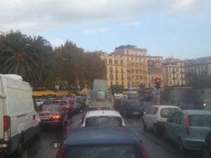 Il Lungomare di Napoli paralizzato dal traffico