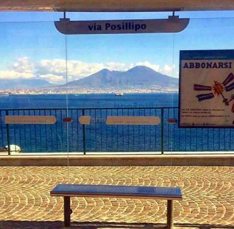 La fermata "più bella del mondo" vista via Instagram