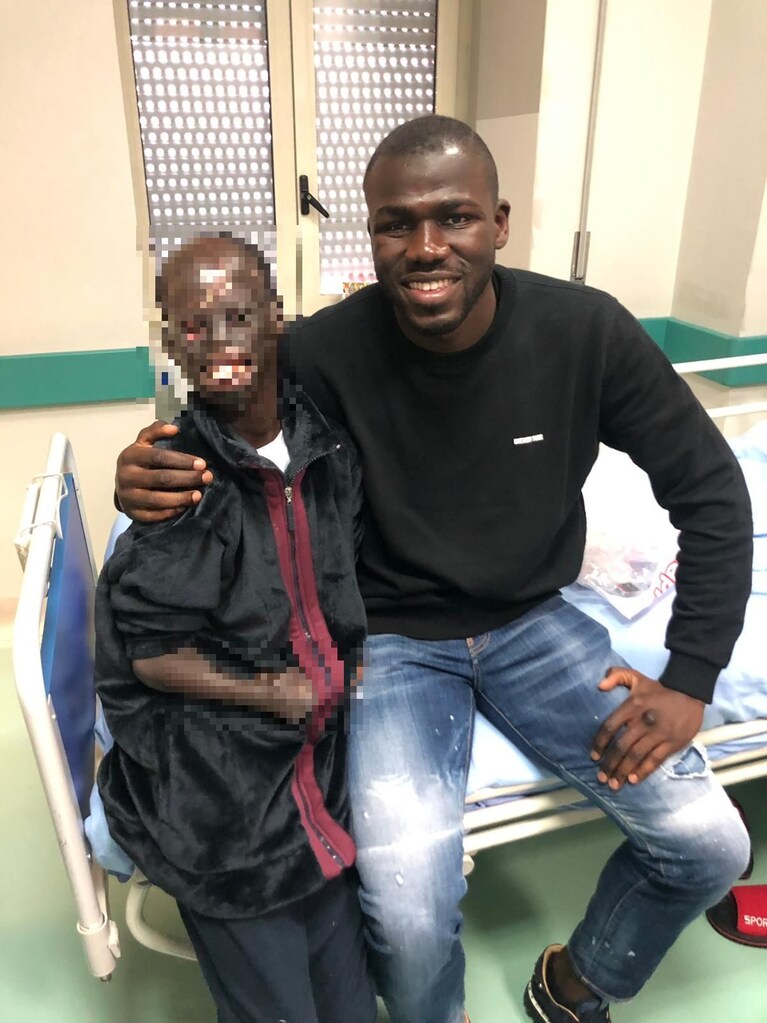 Cheikh Ndiaye con Kalidou Koulibaly.