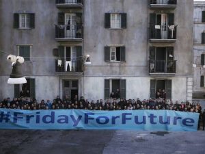 La mobilitazione sul set de L’Amica Geniale (foto E. Castaldo)