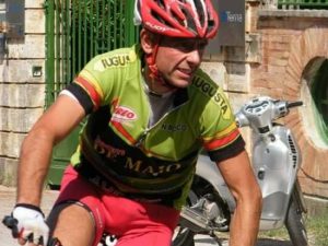 Santolo Napolitano, l'uomo deceduto nell'incidente in bicicletta sul Vesuvio.