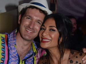 Nicole Scherzinger assieme a Gianluigi Lempo, all'interno del club "Anema e core" di Capri.