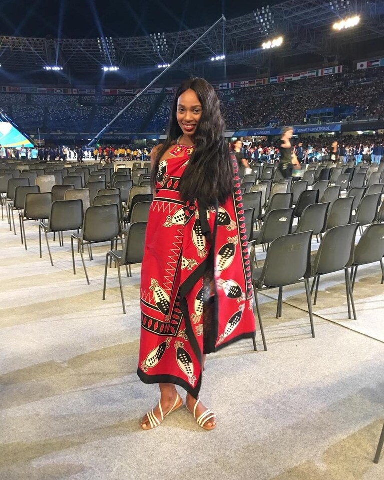 Erikah Seyama allo Stadio San Paolo di Napoli durante la cerimonia delle Universiadi 2019.