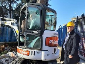 Ciro Verdoliva, direttore generale Asl Napoli 1 Centro, e le ruspe in azione all’ospedale San Giovanni Bosco