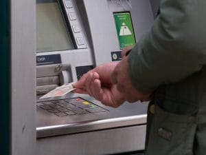 Banche assaltate dai ladri, due furti tentati nella notte tra Bacoli e Monte di Procida. Potrebbe esser la stessa banda