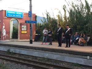 I carabinieri nelle stazione di Pompei - Villa dei Misteri.